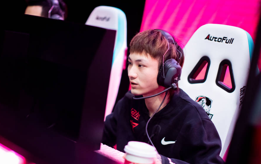 九游娱乐-穆古鲁扎关键节点出色防守,IG带队取胜!的简单介绍